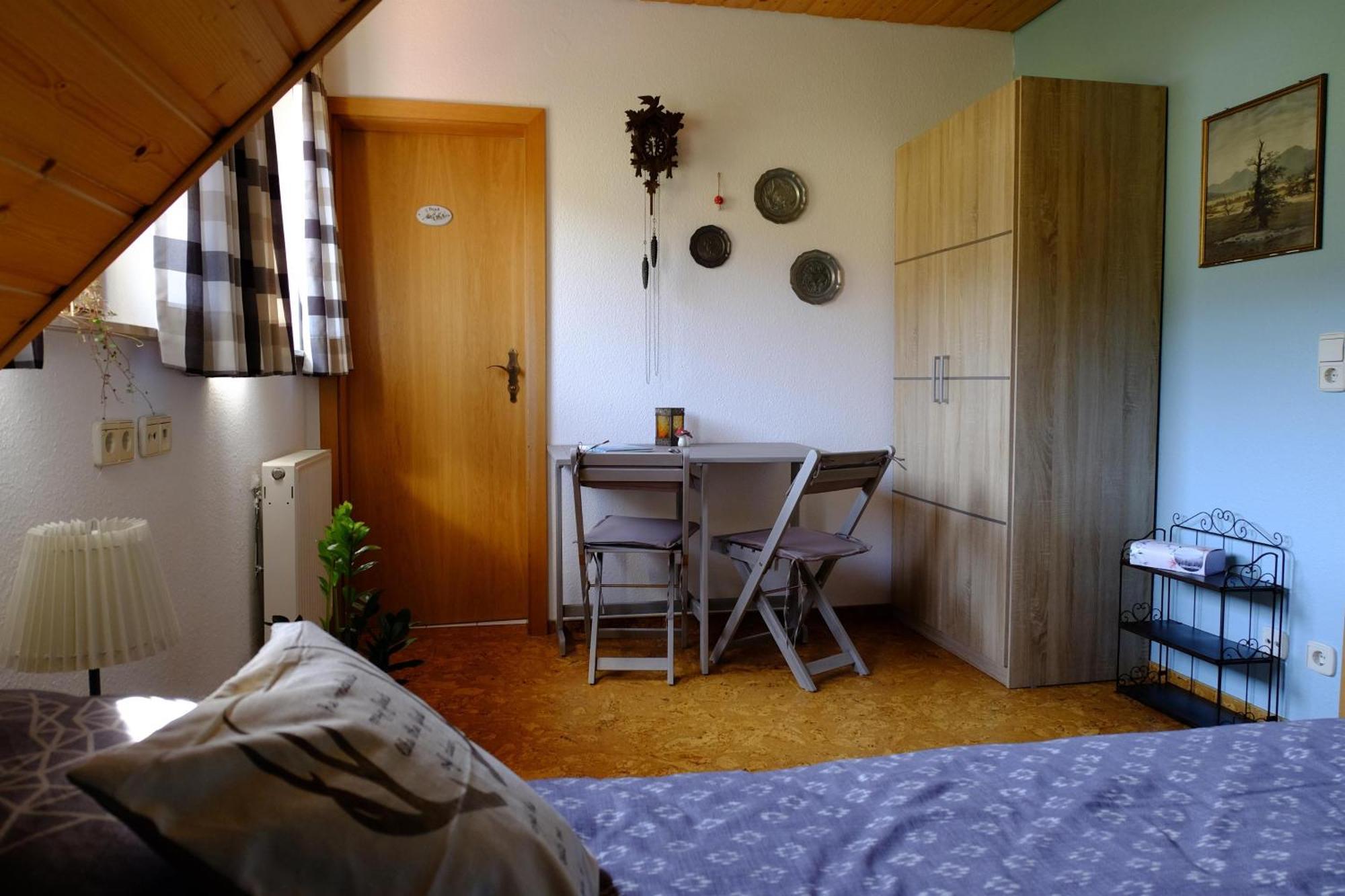 Schwarzwild - Ferienwohnung Und Ferienzimmer Baiersbronn Bagian luar foto
